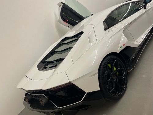 Lamborghini Aventador ULTIMAE