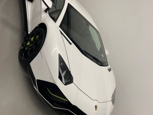 Lamborghini Aventador ULTIMAE