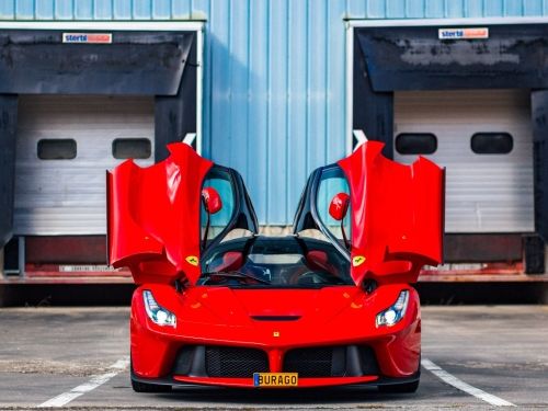 FERRARI Laferrari