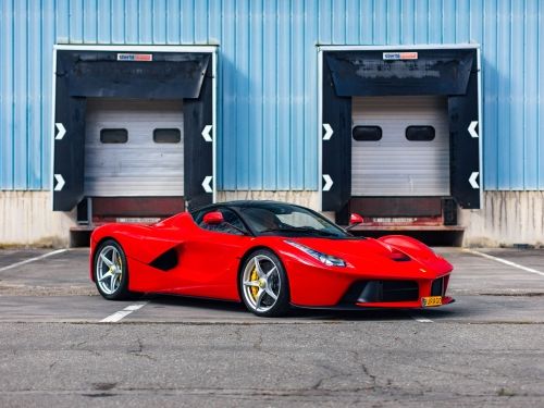 FERRARI Laferrari