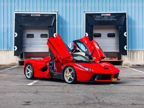 FERRARI Laferrari