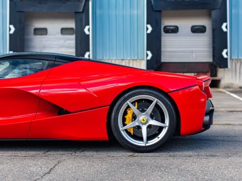 FERRARI Laferrari