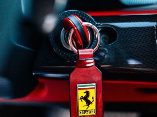 FERRARI Laferrari