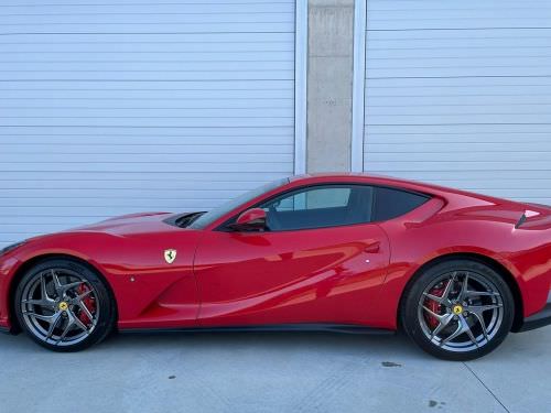 Ferrari 812 Superfast 6.5i V12 F1 -